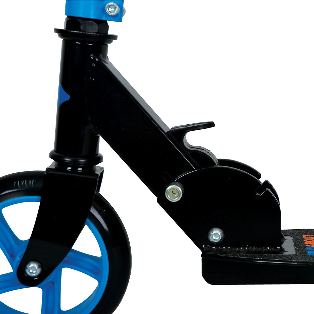 Der Schildkröt City Scooter RunAbout - Reifengröße 145 Millimeter. Maximale Tragkraft: 60 Kilogramm. Höhe des Griffs: 86 Zentimeter. Lenker-Typ: Einstellbar. Anzahl der Räder: 2. Radwerkstoff: Polyurethan. Radgröße: 145 Millimeter